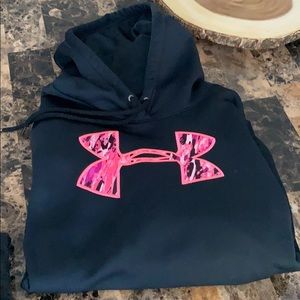 Under Armour Sweatshirt